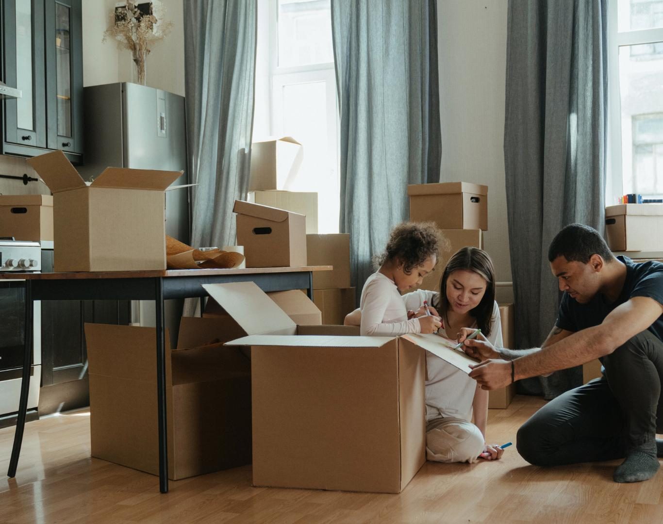 Eco-friendly deep move out cleaning near me in Mississauga, ON done by Apex Home Cleaning